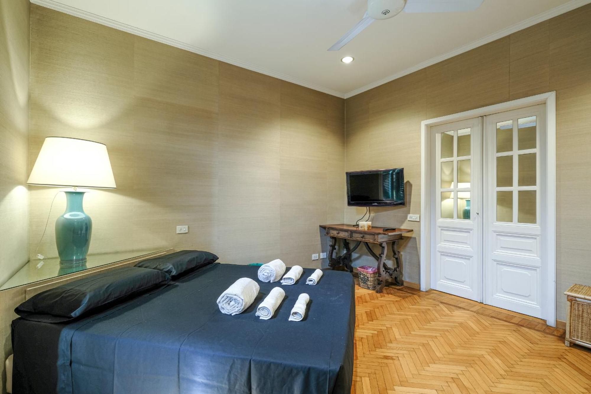 Piramide Shabby By Casa E Lode - Colosseum, Air Conditioning Rome Exterior photo